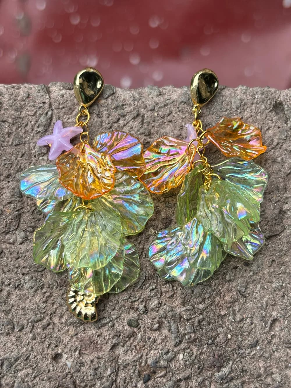 İridescent Kristal Petal Küpe
