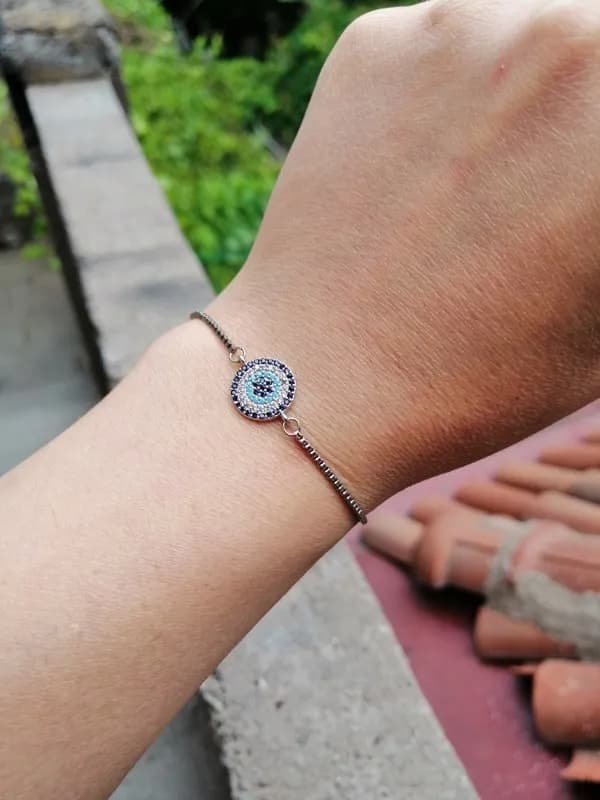 Göz Motifi Taş Metal Bileklik 1