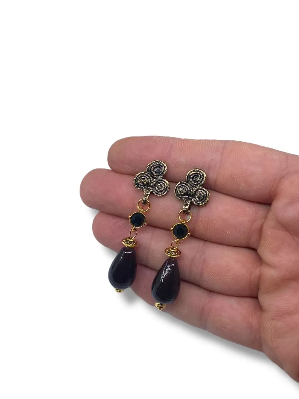 Klasik Obsidyen Taş Sallantılı Küpe 1