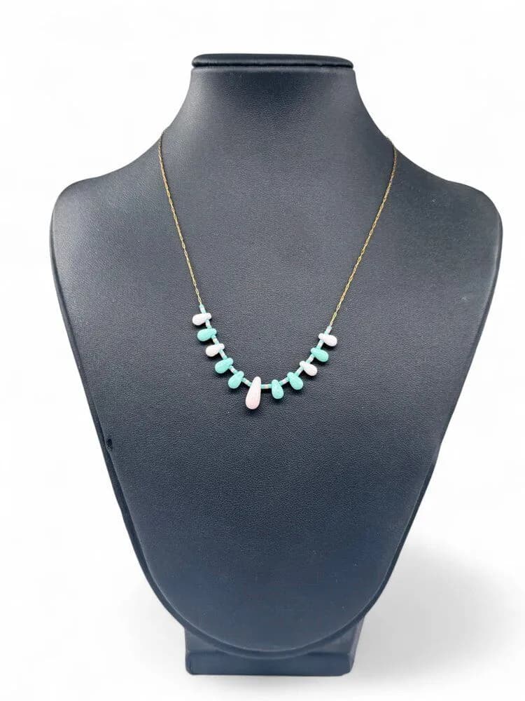 Pastel Taş Bilekli Zarif Kolye 1