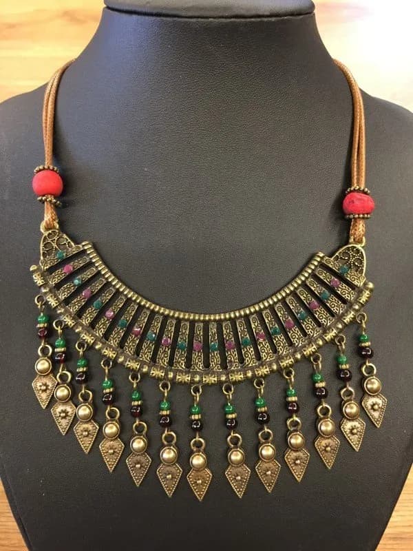 Etnik Antik Metal Sarkıtlı Kolye 1