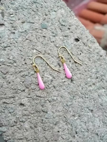 Pembe Minimal Silindir Küpe 1