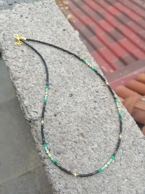 Yeşil ve Siyah Taş Cam Dizi Kolye 1