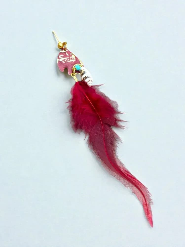 Mürdüm Tüylü Kristal Küpe 1
