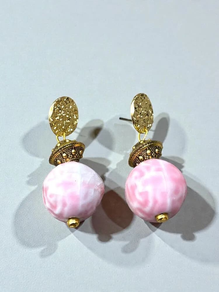 Pembe Cam Küre Sallantılı Küpe 1