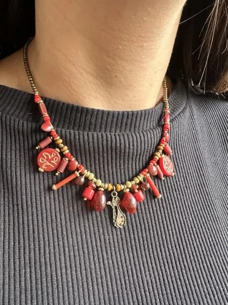 Etnik Mercan Taş Sarkıtlı Kolye 1