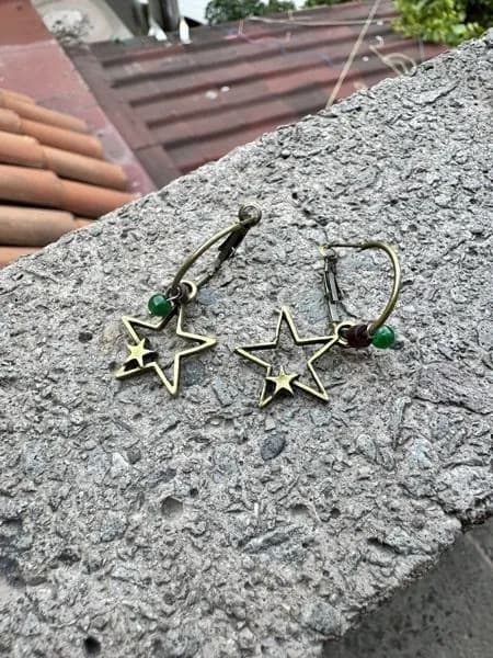 Yeşil Boncuklu Yıldız Metal Küpe 1