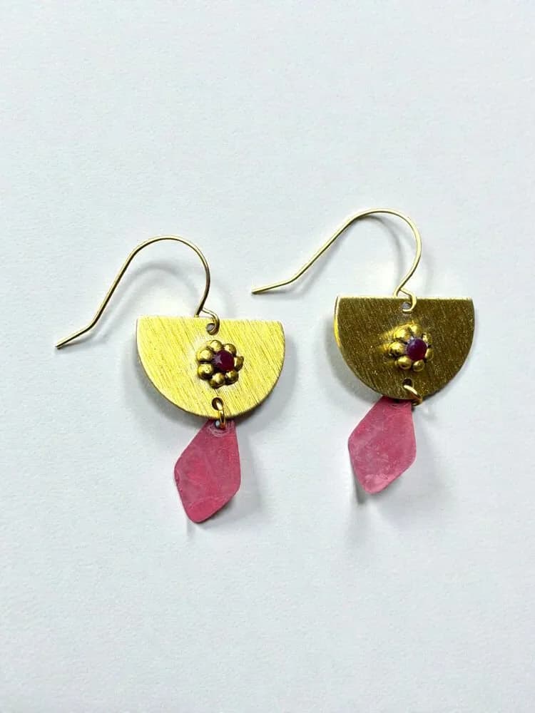 Etnik Metal Kask Pembe Taş Küpe 1