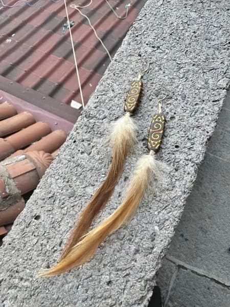 Etnik Altın Taş Sallantılı Küpe 1