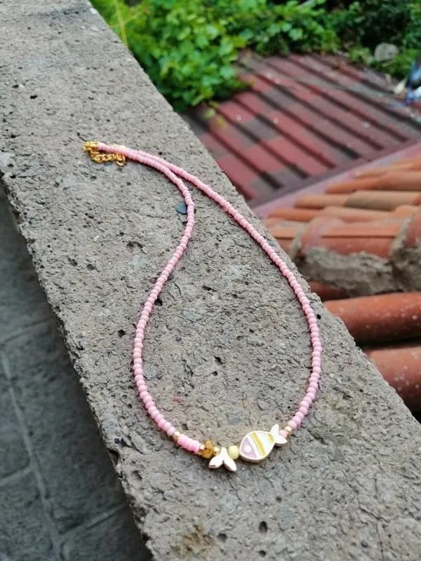 Pembe Etnik İp Kolye Beyaz Boncuk 1