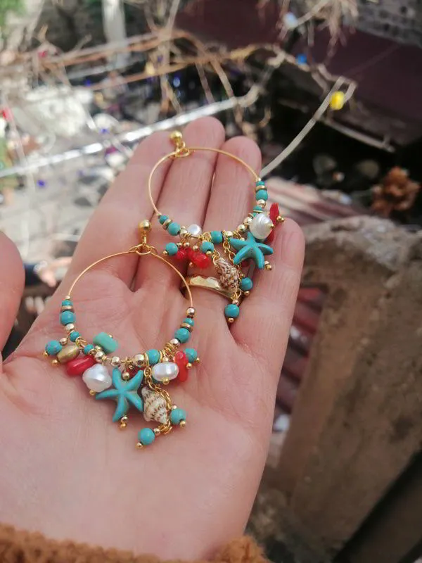 Renkli Boncuk Sallantılı Küpe 1