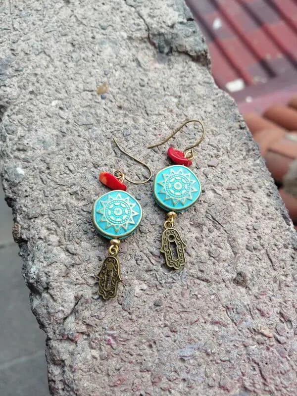 Etnik Turkuaz Cam Sarkıtlı Küpe 1