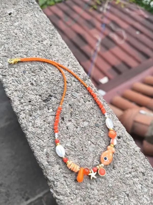 Etnik Turuncu Taş Charm Kolye 1
