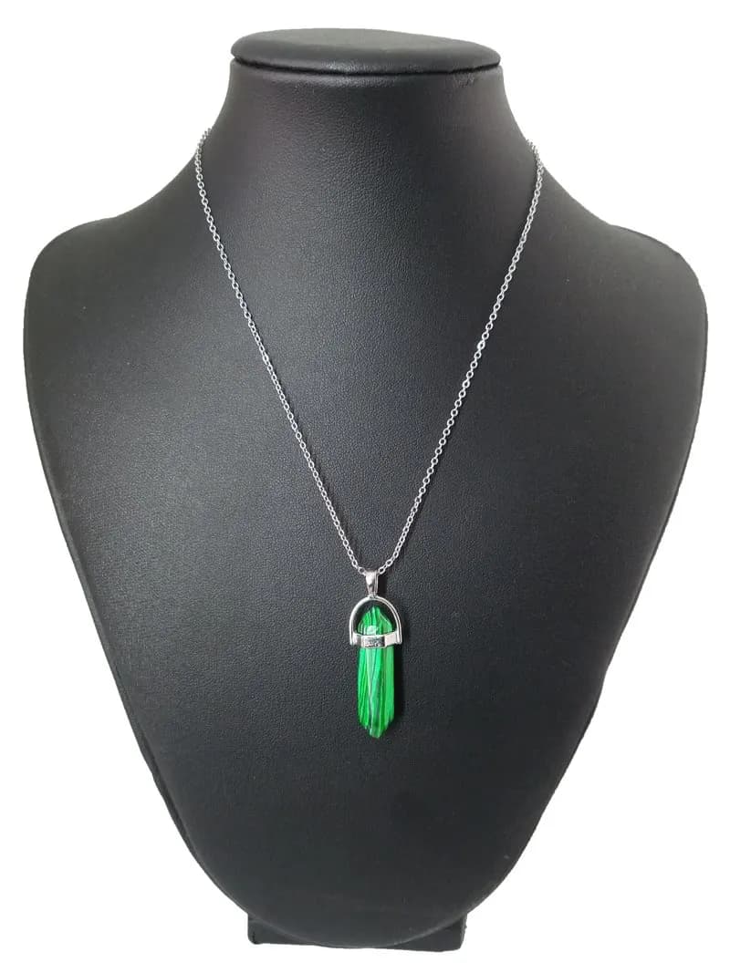 Yeşil Kristal Sarkıtlı Gümüş Kolye 1