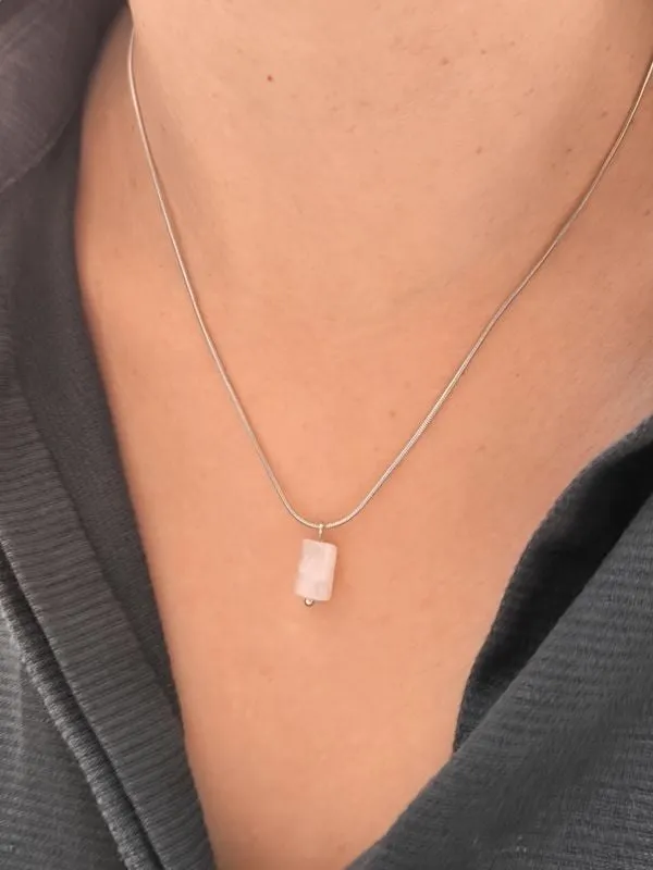 Minimal Kristal Kare Kolye 1