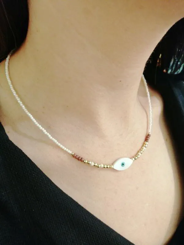 Krem Zincir Beyaz Oval Sarkıtlı Kolye 1