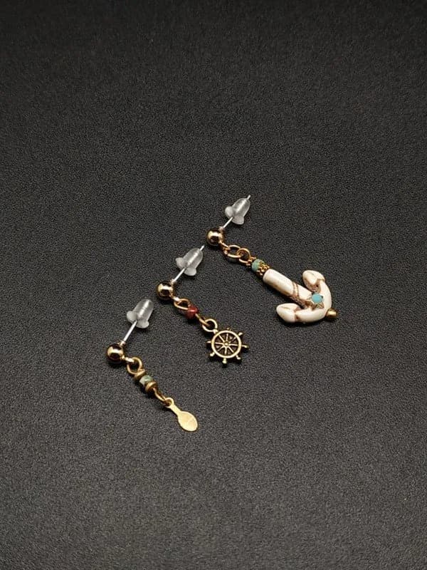 Etnik Metal Charm Sallantılı Küpe Seti 1