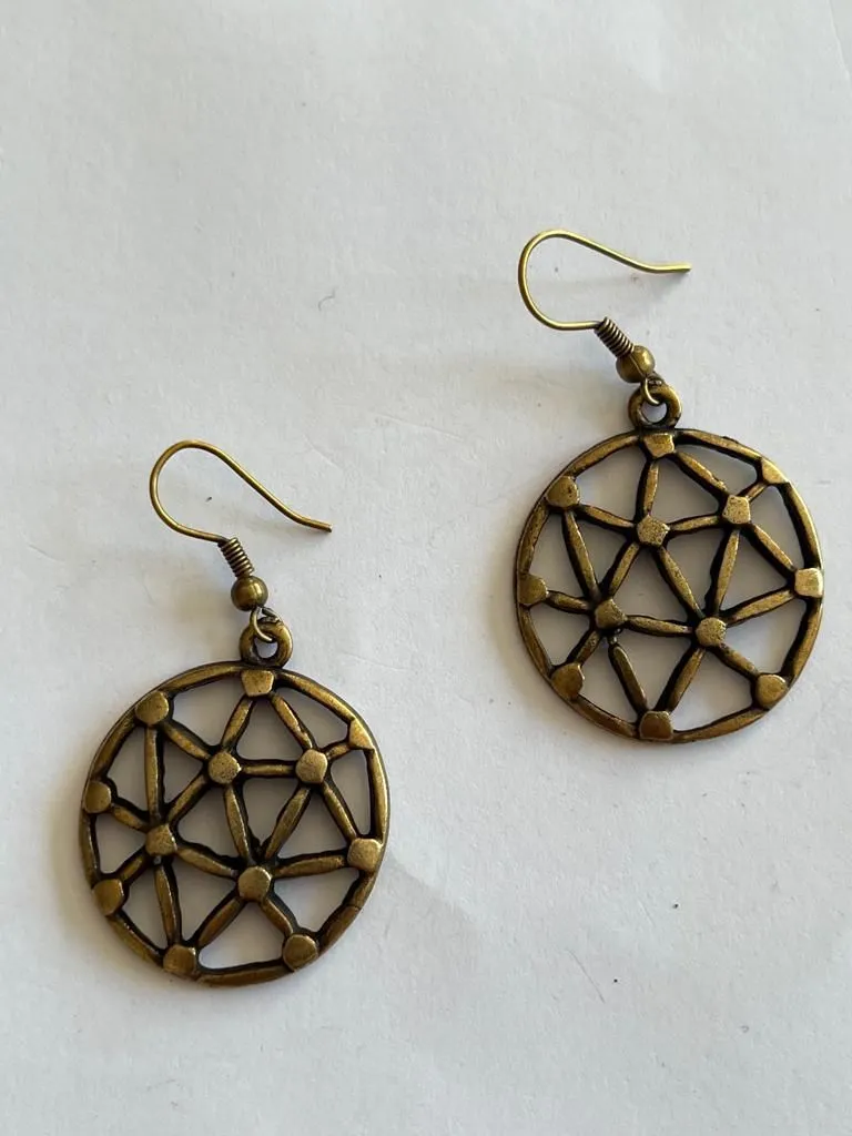 Geometrik Ağ Desen Antik Altın Küpe 1