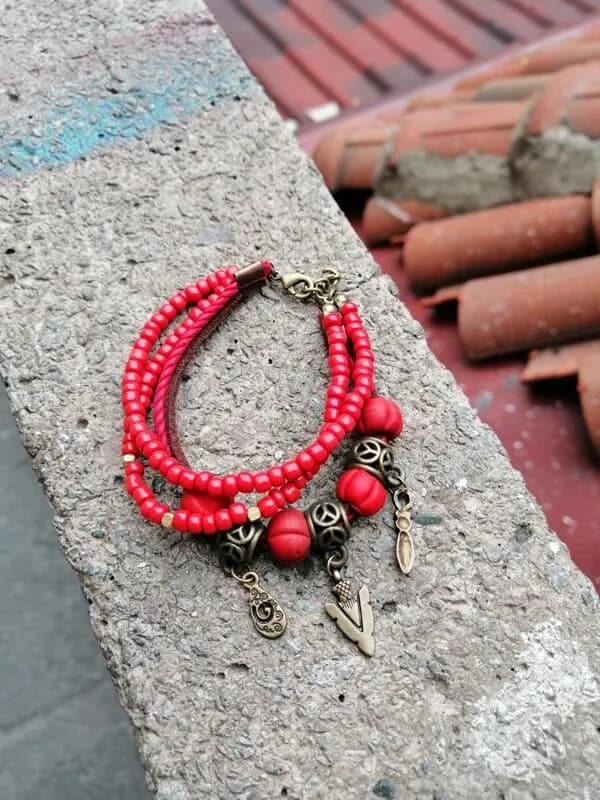 Etnik Pembe Boncuk Metal Sarkıtlı Bileklik 1