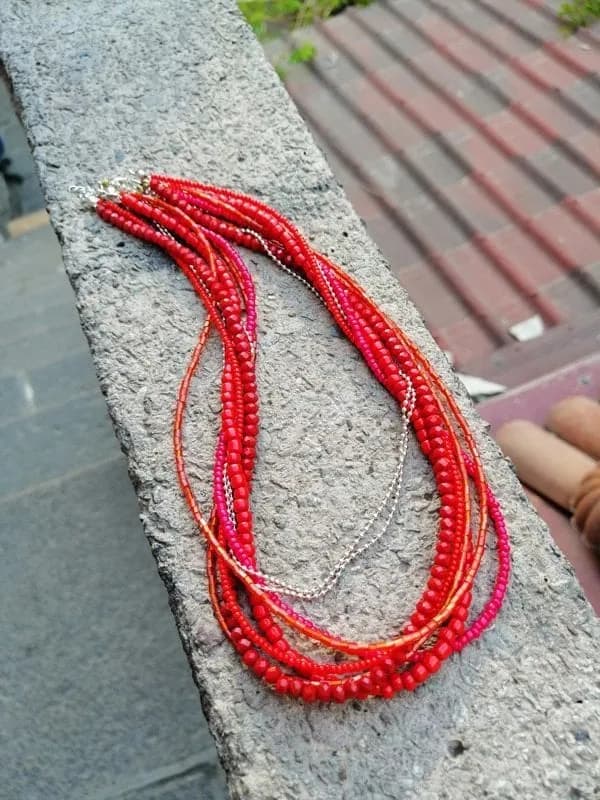 Kırmızı Boncuk Dizi Kolye 1