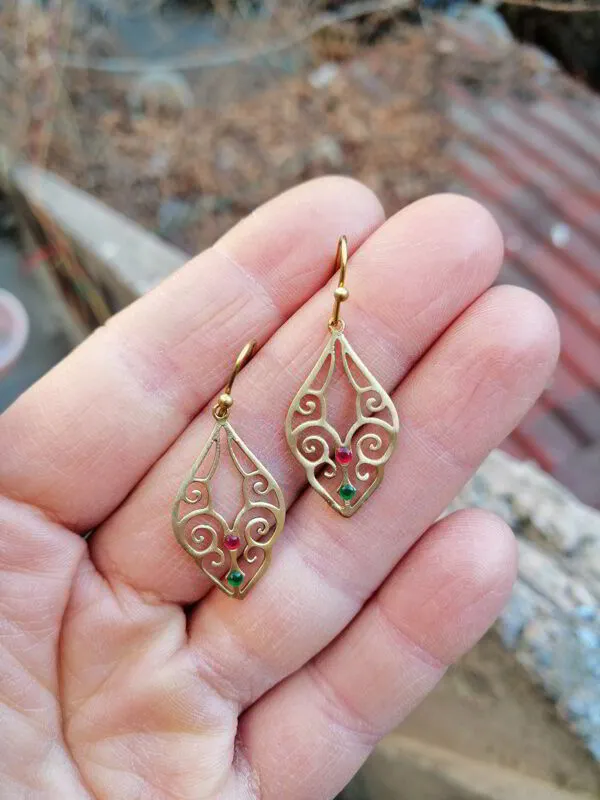 Vintage Filigre Metal Sallantılı Küpe 1