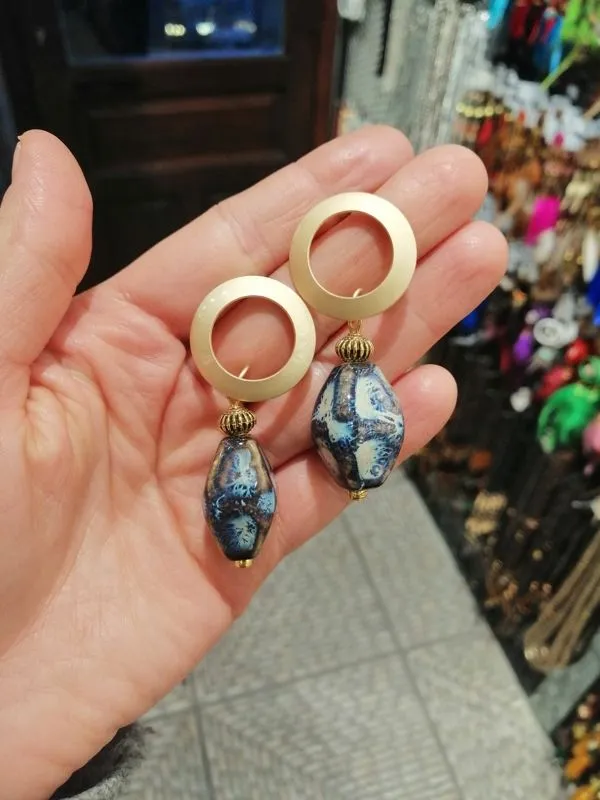 Mavi Taş Sallantılı Altın Küpe 1