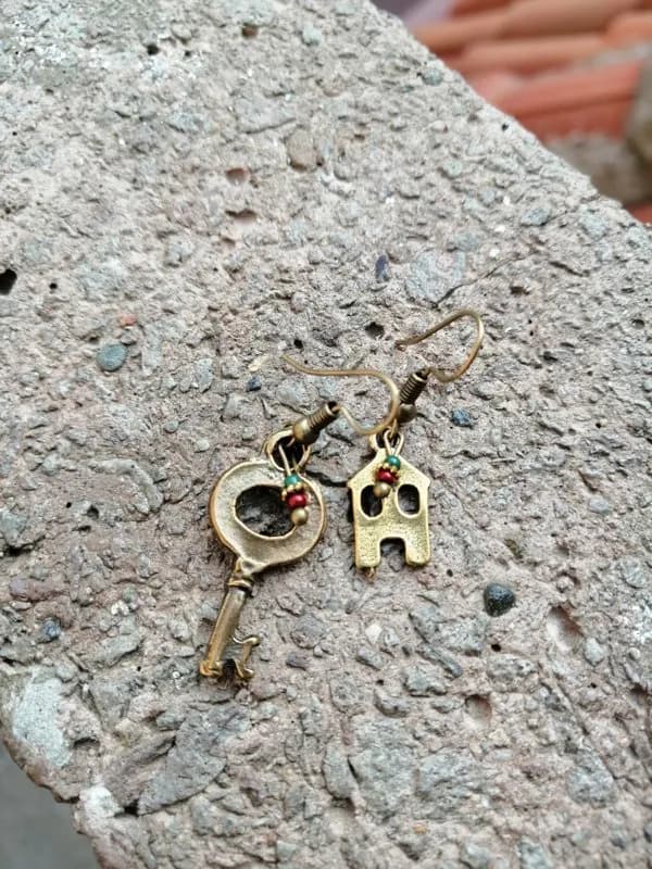 Altın Anahtarı Kalp Charm Küpe 1