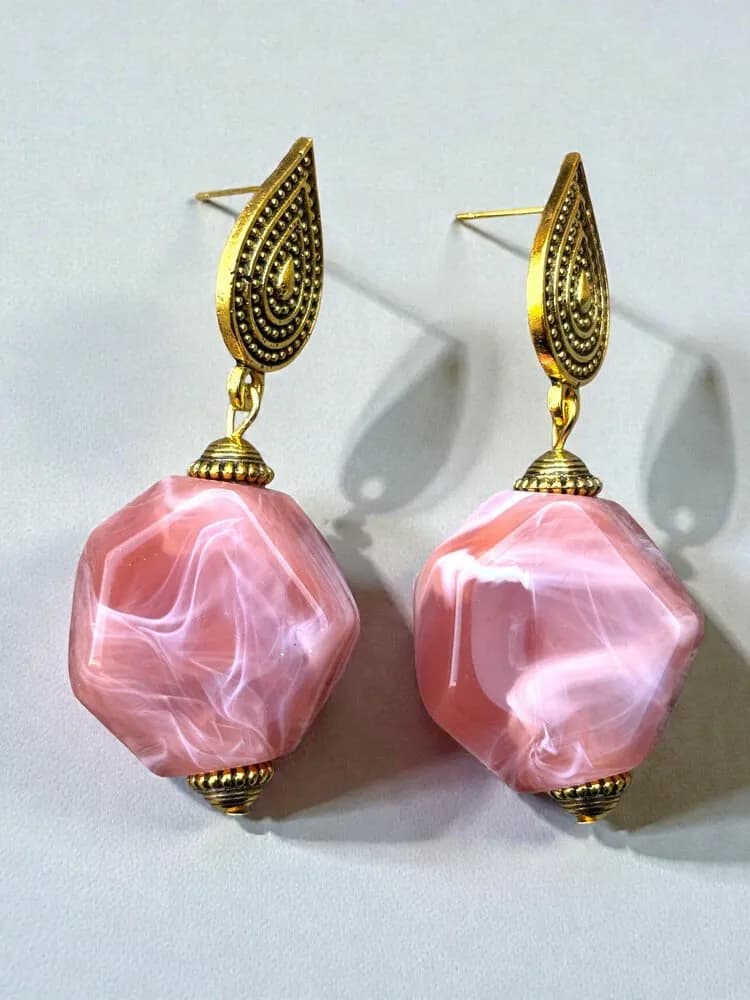 Pembe Cam Damla Sallantılı Küpe 1
