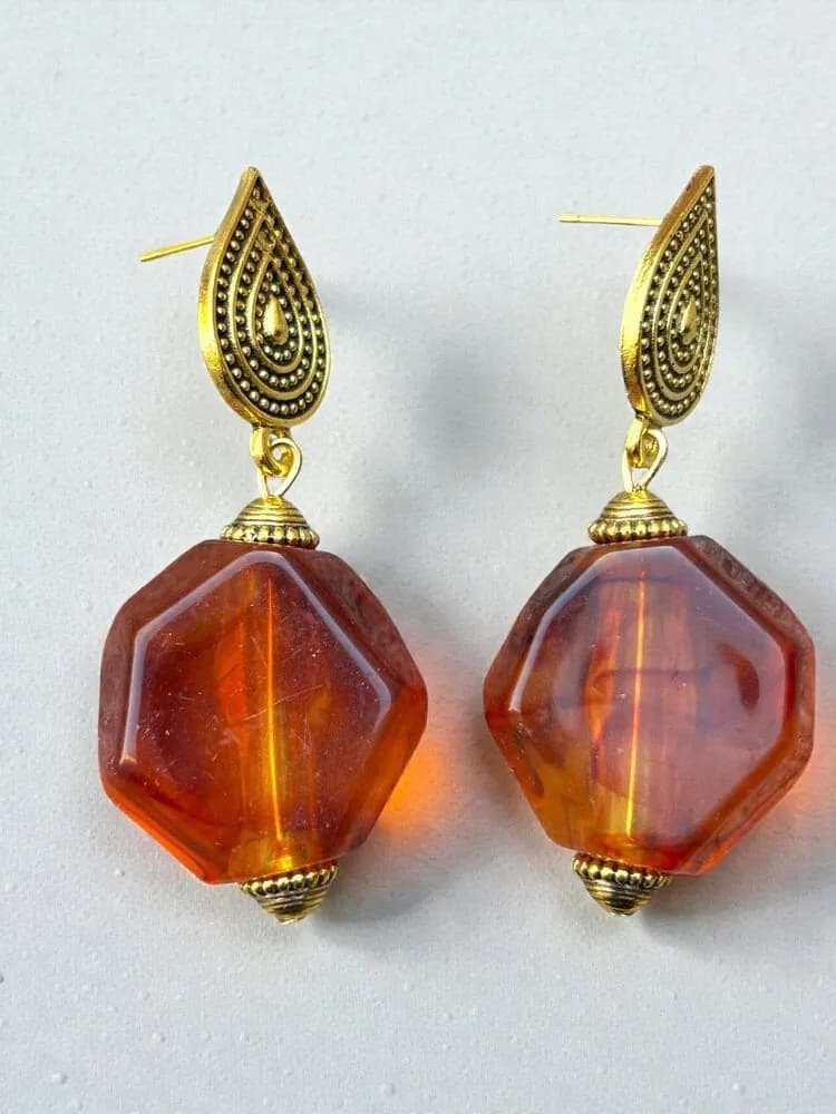 Faceted Amber Cam Sallantılı Küpe 1