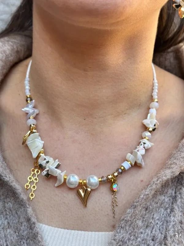 Vintage Altın Charm Boncuk Kolye 1
